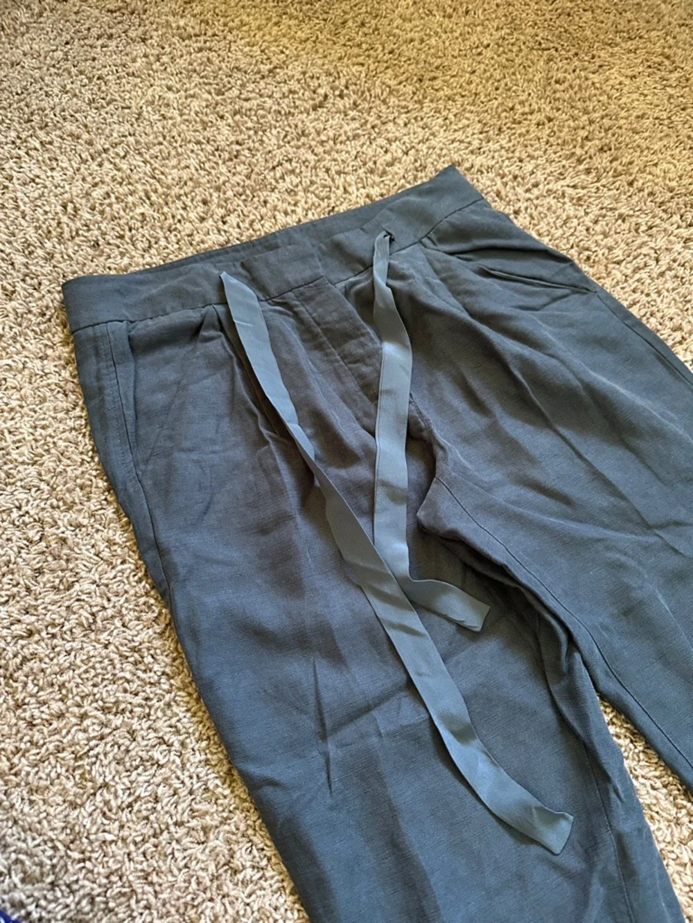 Wilfred Dusty Blue Linen Crop Capri Pants with Adjustable Ribbon Front Aritzia
